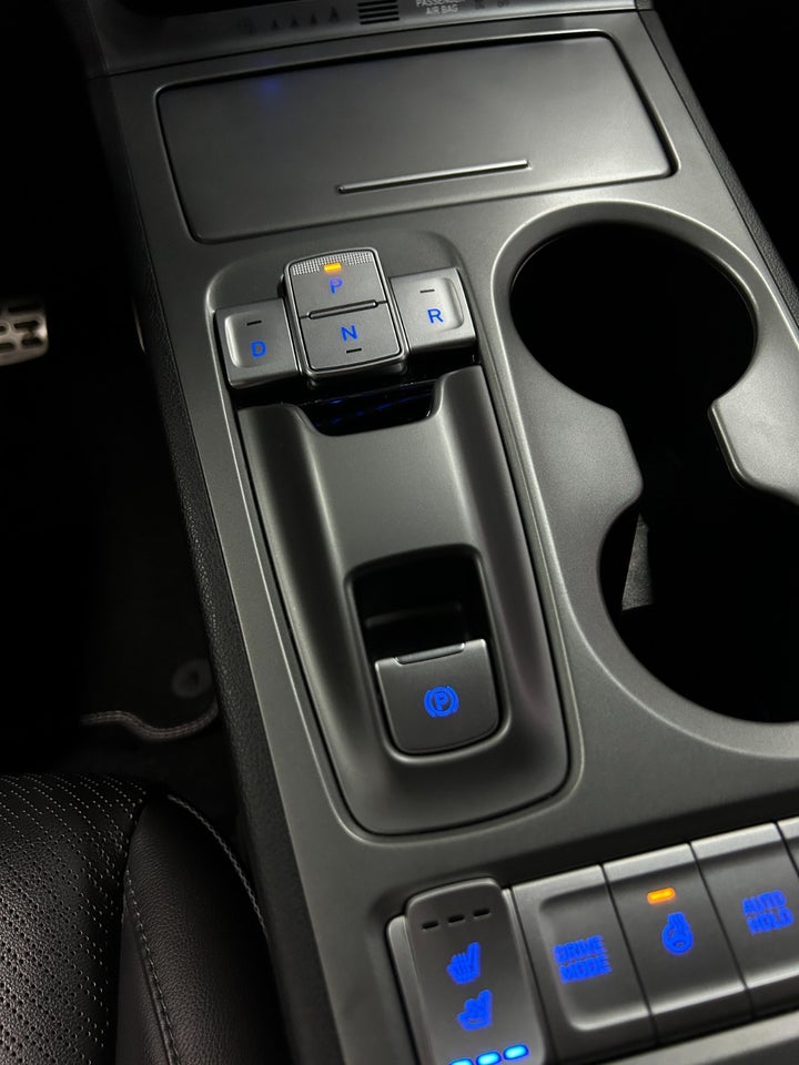 Hyundai Kona 64 EV Ultimate 5d