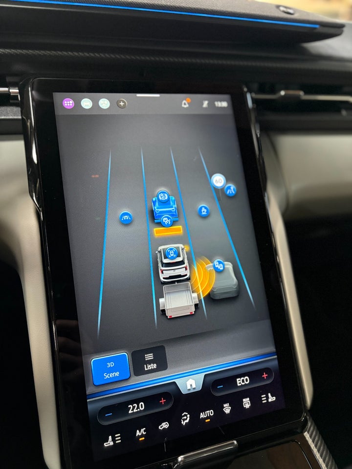 Ford Explorer 77 Premium Extended Range 5d