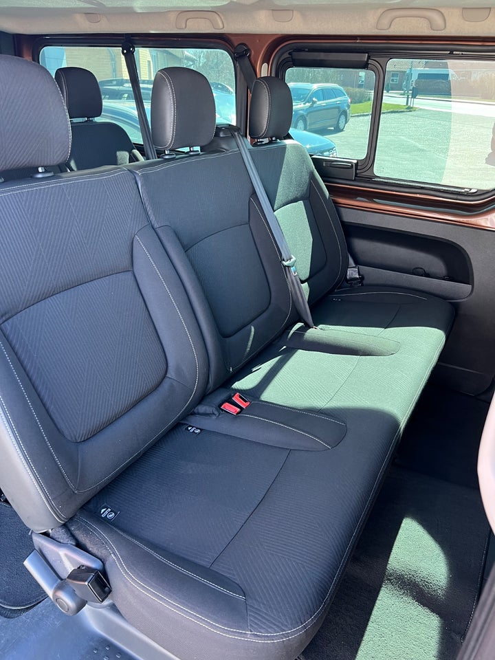 Renault Trafic T29 1,6 dCi 145 L2H1 Grand Passenger