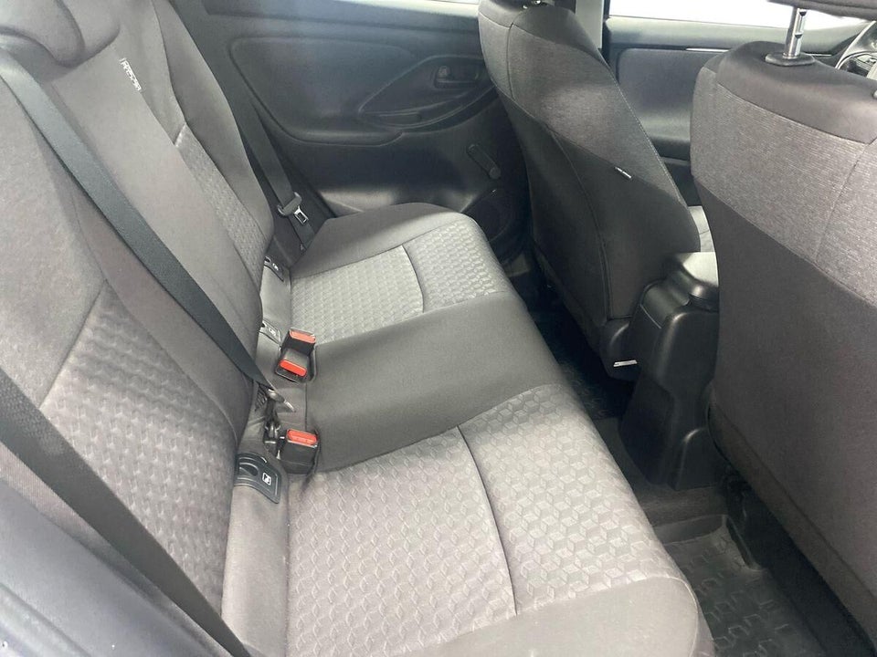 Toyota Yaris 1,5 Hybrid Essential Comfort e-CVT 5d