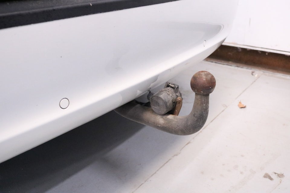 Peugeot 508 2,0 HDi 140 Allure SW 5d