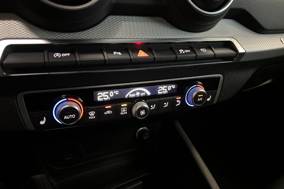 Audi Q2 35 TFSi Prestige S-tr. 5d
