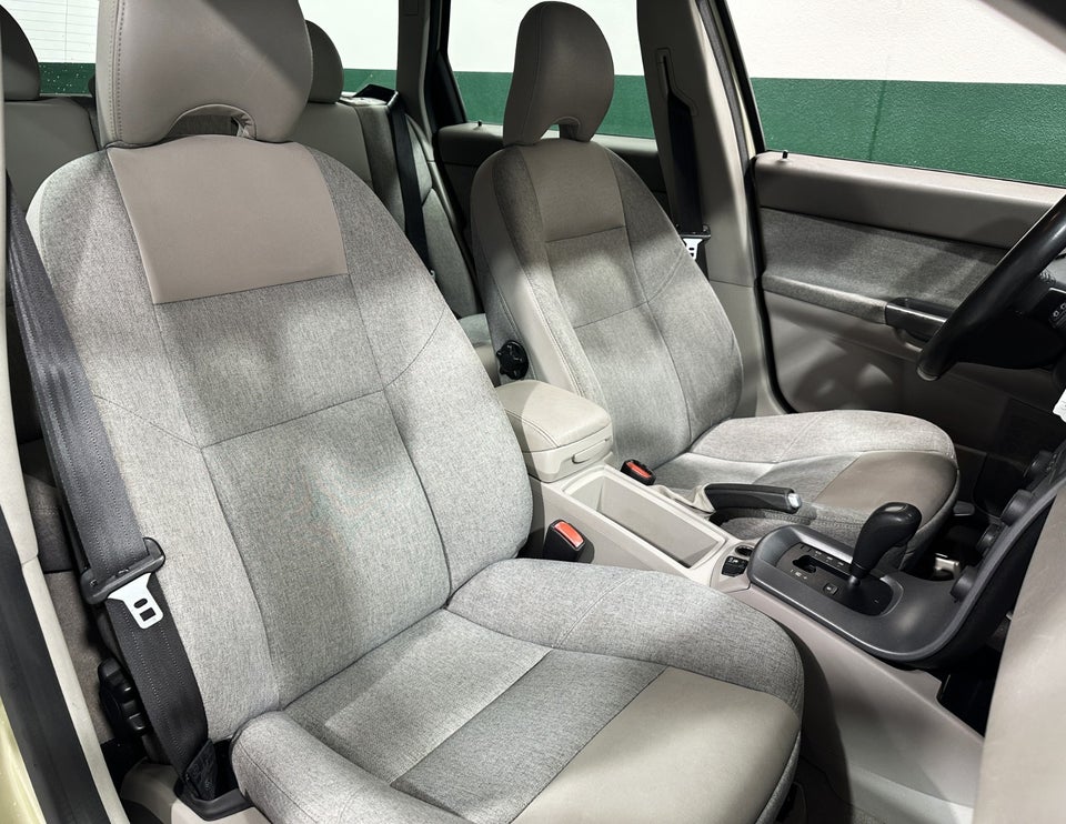 Volvo V50 2,4i aut. 5d