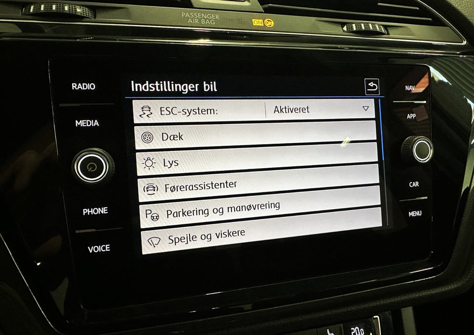 VW Touran 1,6 TDi 115 IQ.Drive DSG 7prs 5d