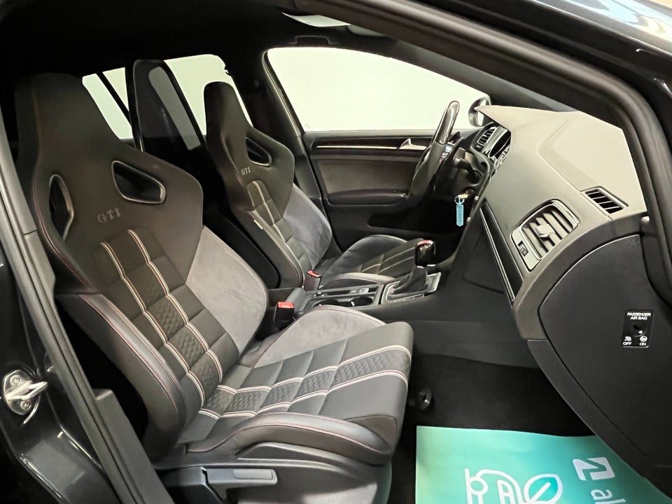 VW Golf VII 2,0 GTi Clubsport DSG Van 5d