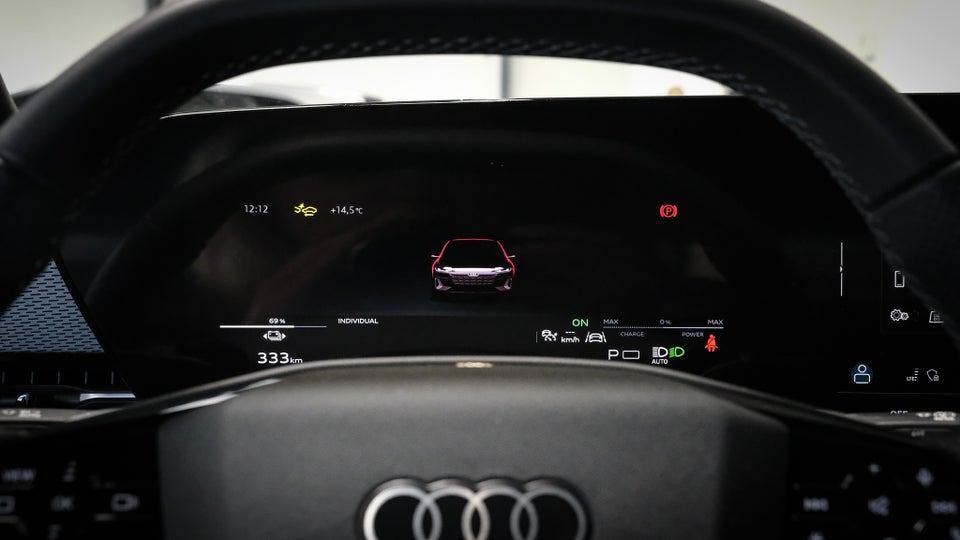 Audi A6 e-tron Ultra S-line performance Avant 5d