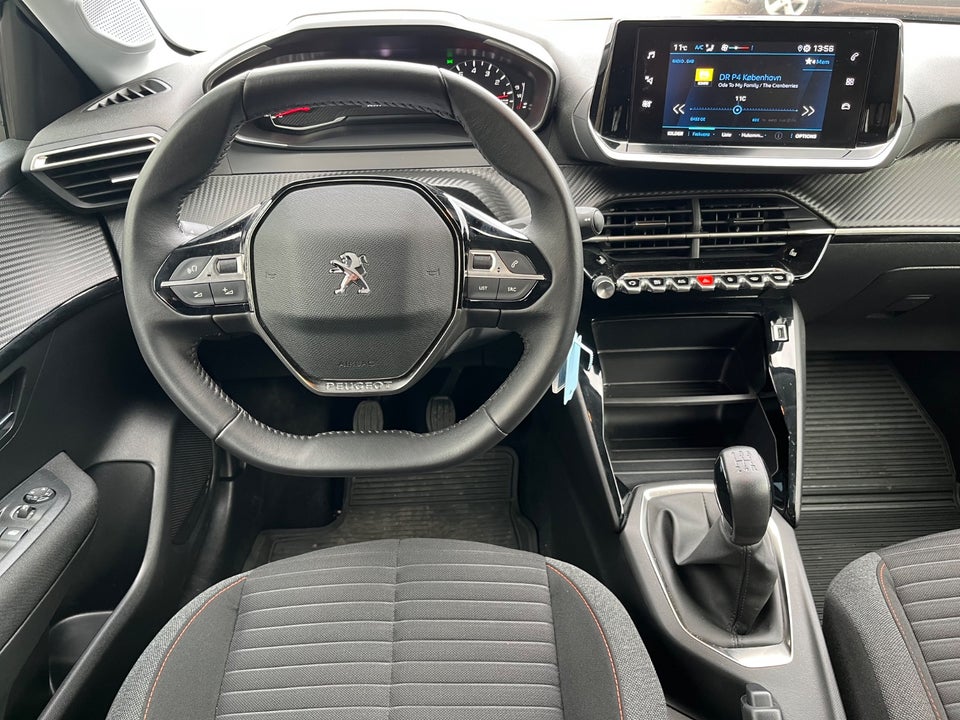 Peugeot 208 1,2 PureTech 75 Black Limited 5d