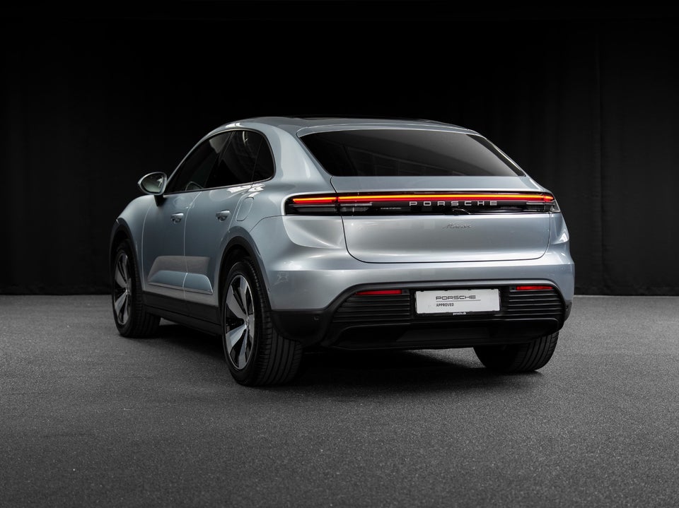Porsche Macan 5d