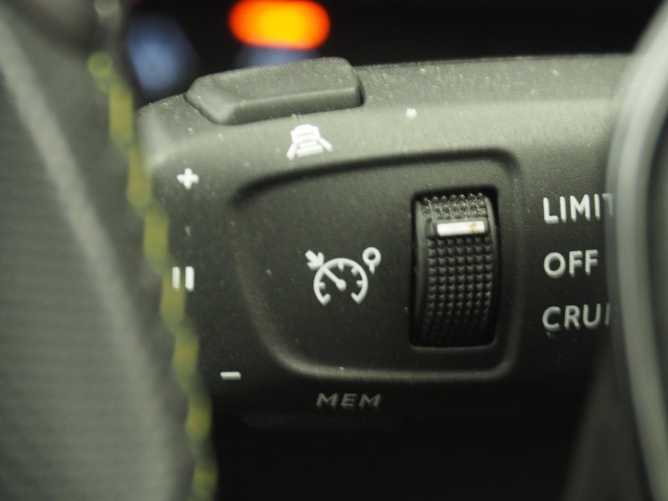 Peugeot e-208 50 GT Line 5d