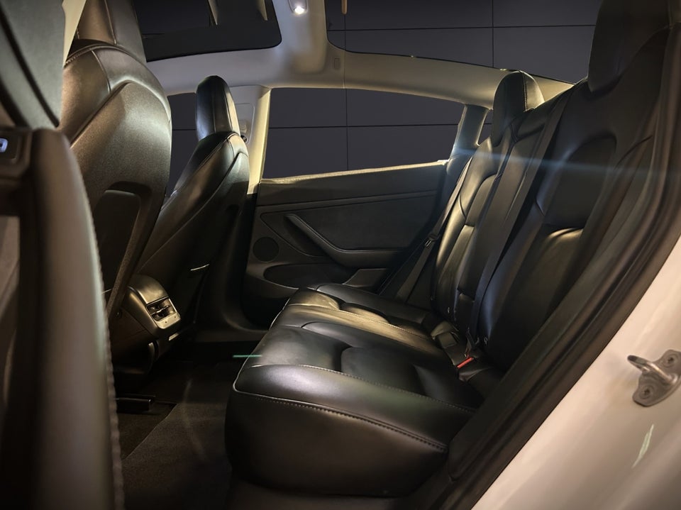 Tesla Model 3 Performance AWD 4d