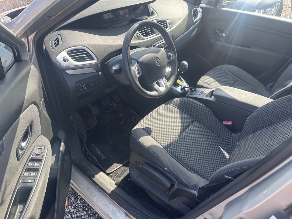 Renault Grand Scenic III 1,6 dCi 130 Dynamique 7prs 5d