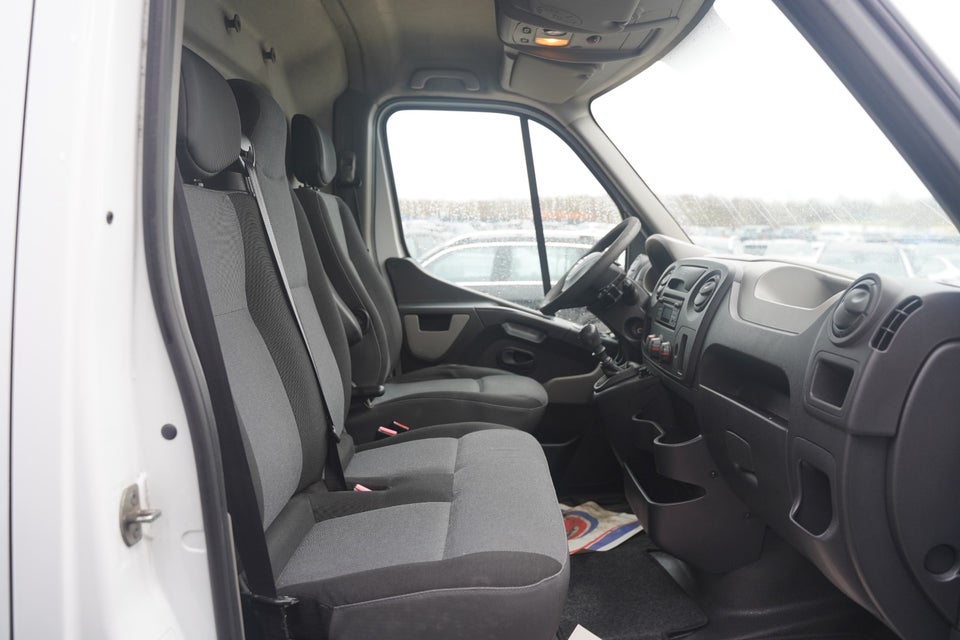 Nissan NV400 2,3 dCi 125 L3H2 Comfort Van
