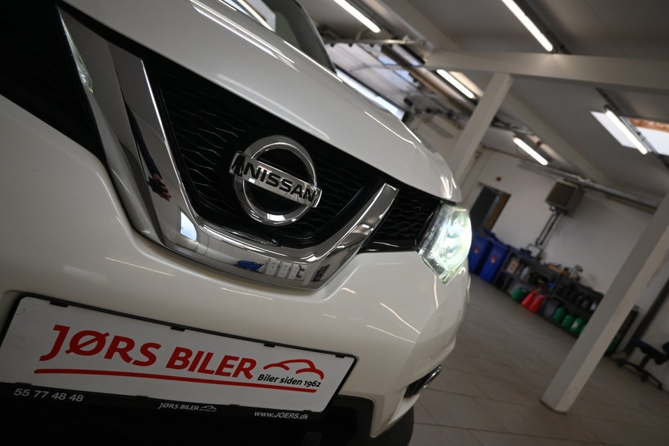 Nissan X-Trail 1,6 Dig-T 163 Tekna 5d