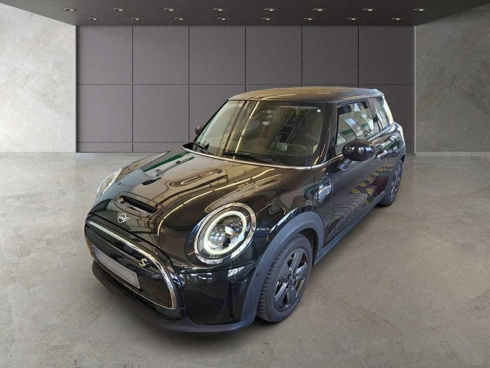 MINI Cooper SE Essential 3d