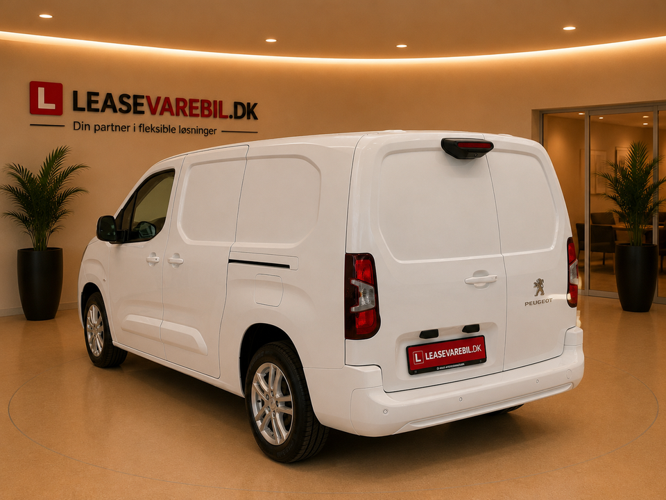 Peugeot Partner 1,5 BlueHDi 130 L2V2 Plus EAT8 Van