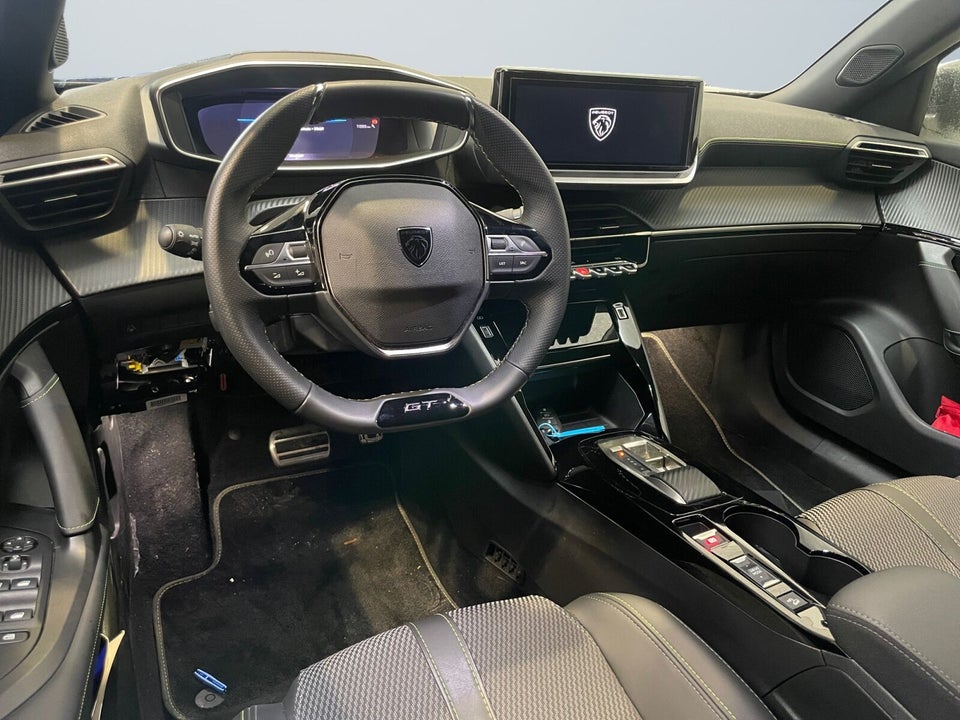 Peugeot e-2008 54 GT 5d