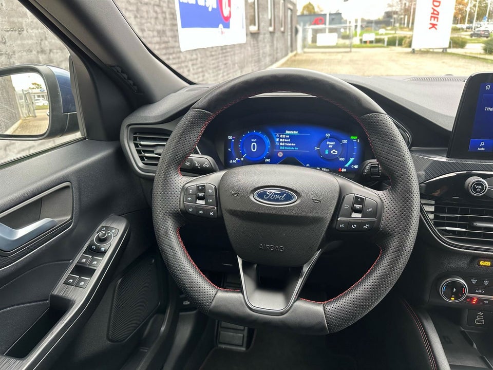 Ford Kuga 2,5 PHEV ST-Line X CVT 5d