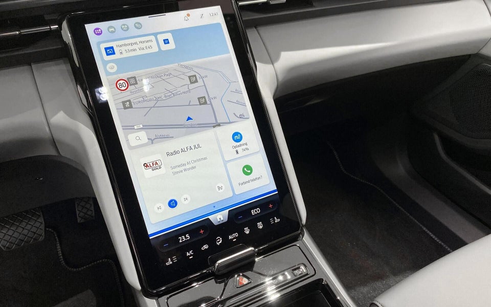 Ford Capri 82 Select Extended Range 5d