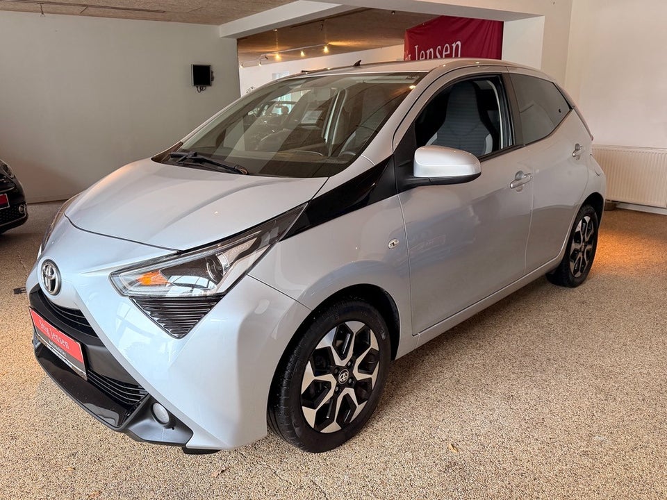 Toyota Aygo 1,0 VVT-i x-press 5d