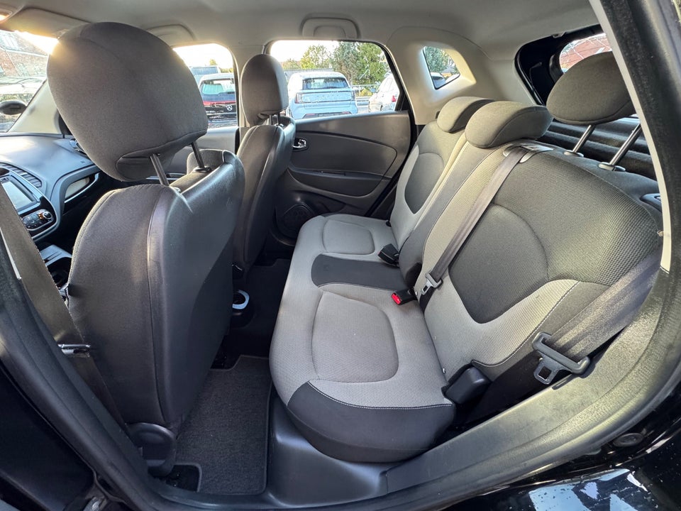 Renault Captur 0,9 TCe 90 Expression 5d