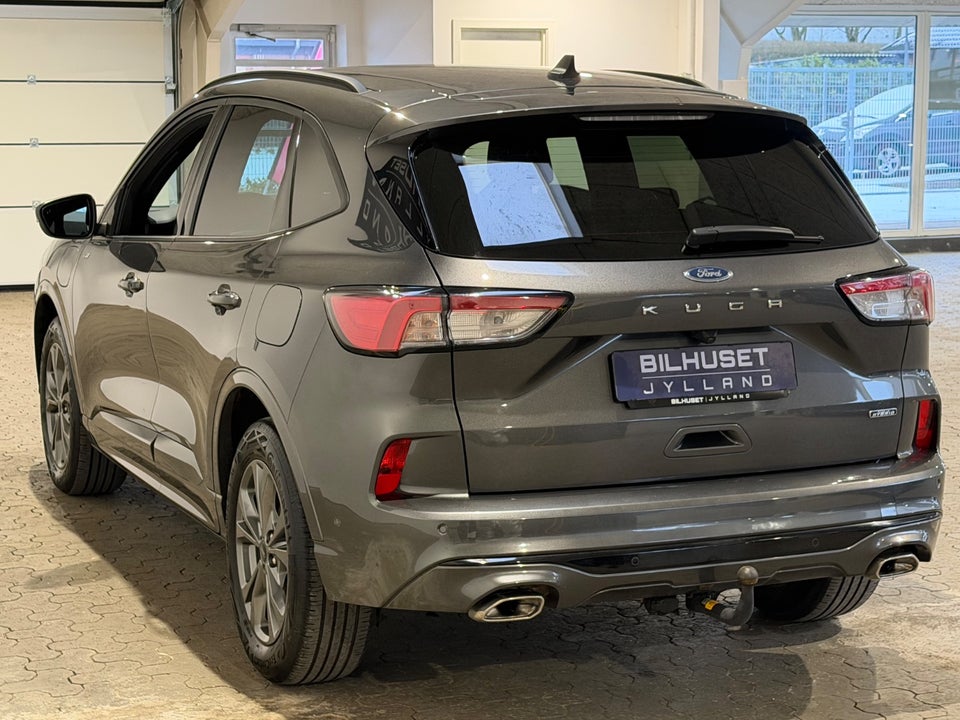 Ford Kuga 2,5 PHEV ST-Line X CVT 5d
