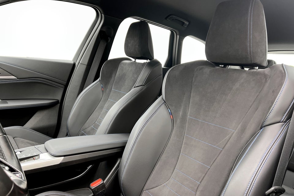 BMW iX1 xDrive30 M-Sport 5d