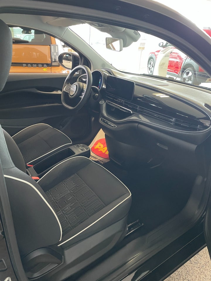 Fiat 500e 42 Icon 3d