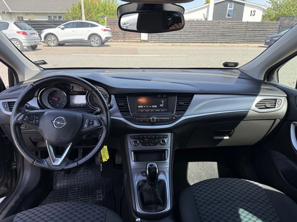 Opel Astra 1,6 CDTi 136 Enjoy Sports Tourer 5d