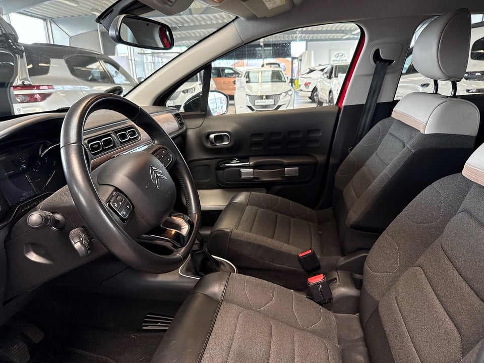 Citroën C3 1,2 PureTech 83 Shine Sport 5d