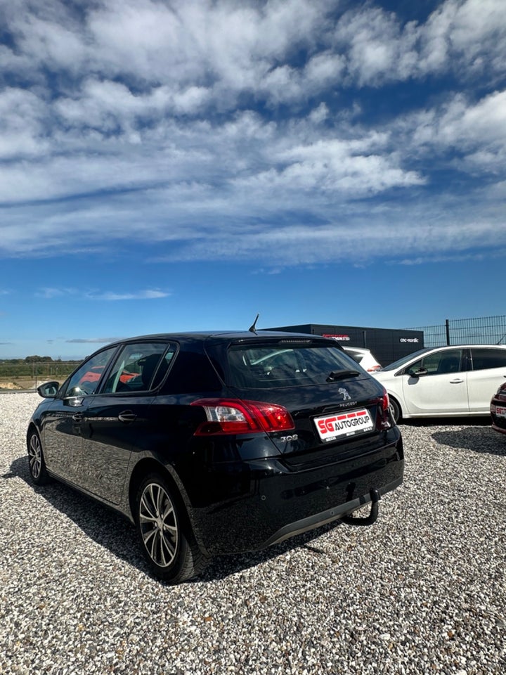 Peugeot 308 1,6 HDi 92 Active 5d