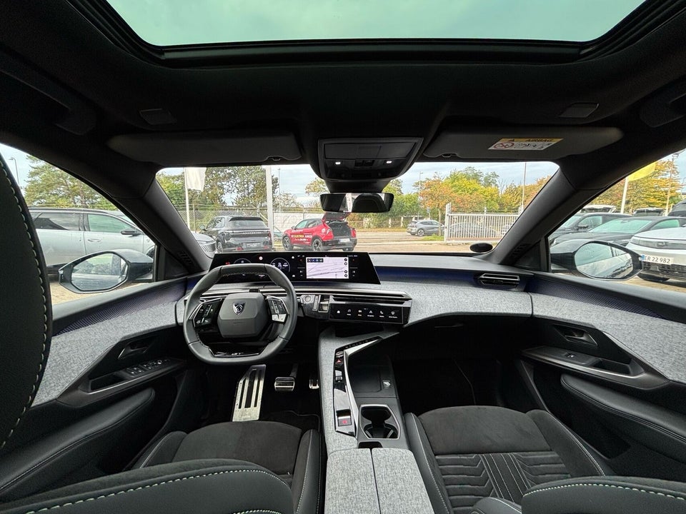 Peugeot e-5008 77 GT 7prs 5d