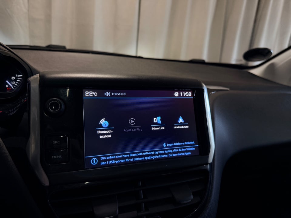 Peugeot 208 1,6 BlueHDi 100 Allure Sky 5d