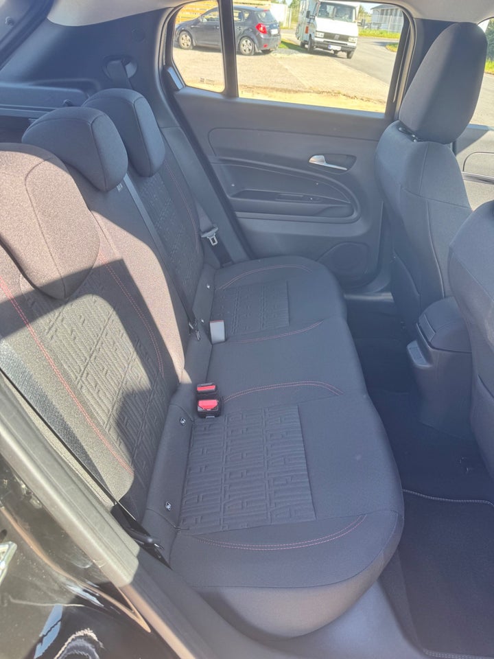 Fiat 600e 54 (RED) 5d