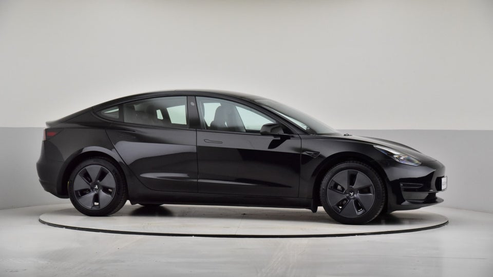 Tesla Model 3 Long Range AWD 4d