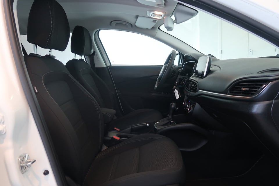 Fiat Tipo 1,6 MJT 120 Lounge SW DCT 5d