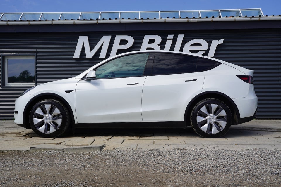 Tesla Model Y Long Range AWD 5d