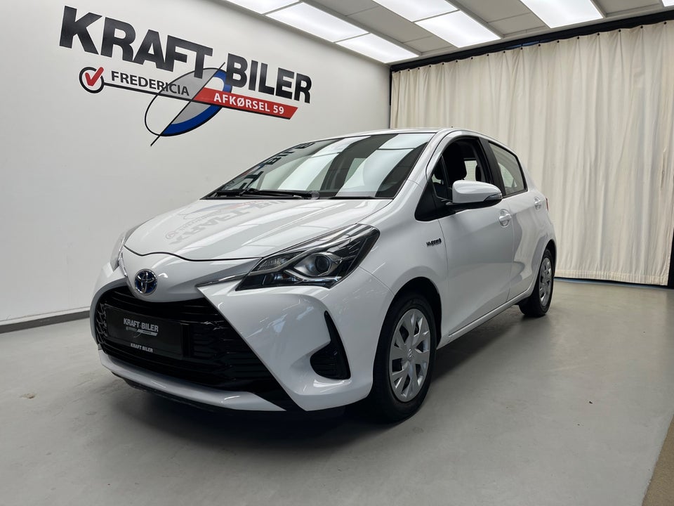 Toyota Yaris 1,5 Hybrid H3 Y20 e-CVT 5d