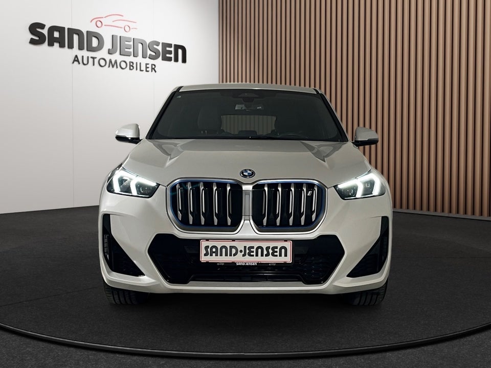BMW iX1 xDrive30 M-Sport 5d