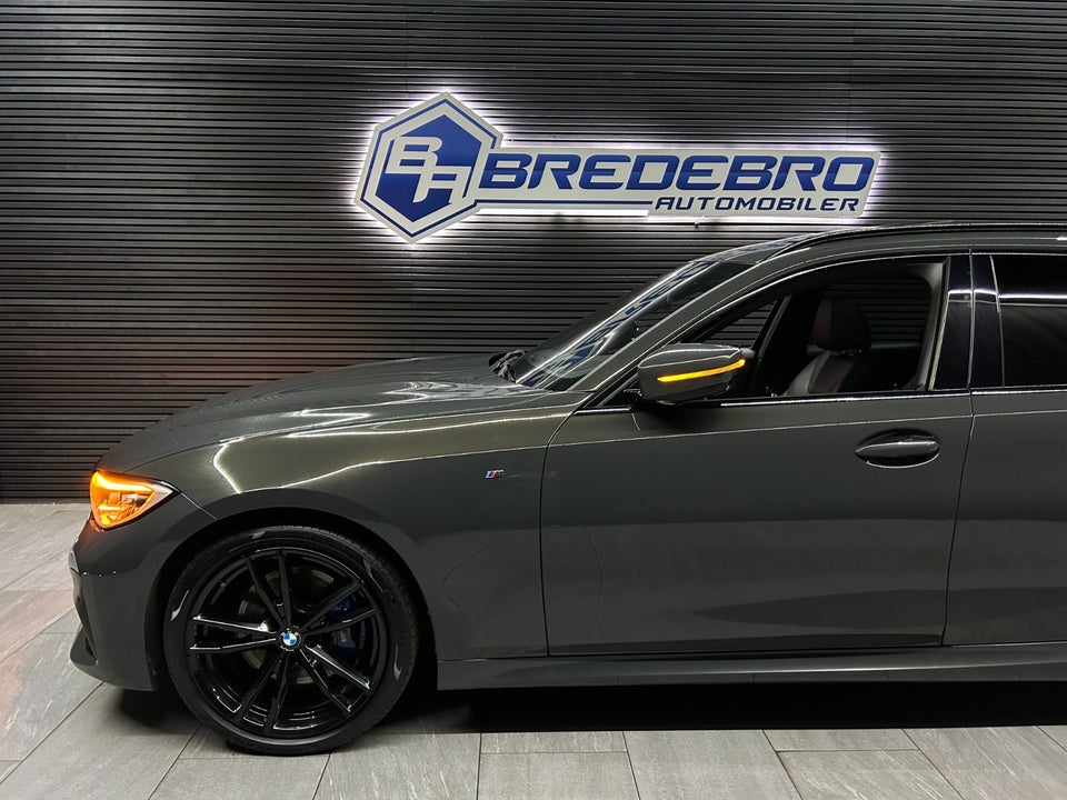 BMW 330d 3,0 Touring M-Sport xDrive aut. 5d