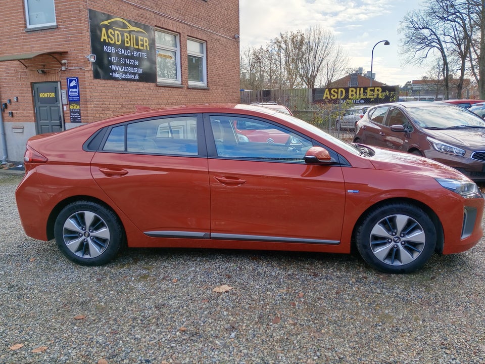 Hyundai Ioniq 1,6 PHEV Trend DCT 5d