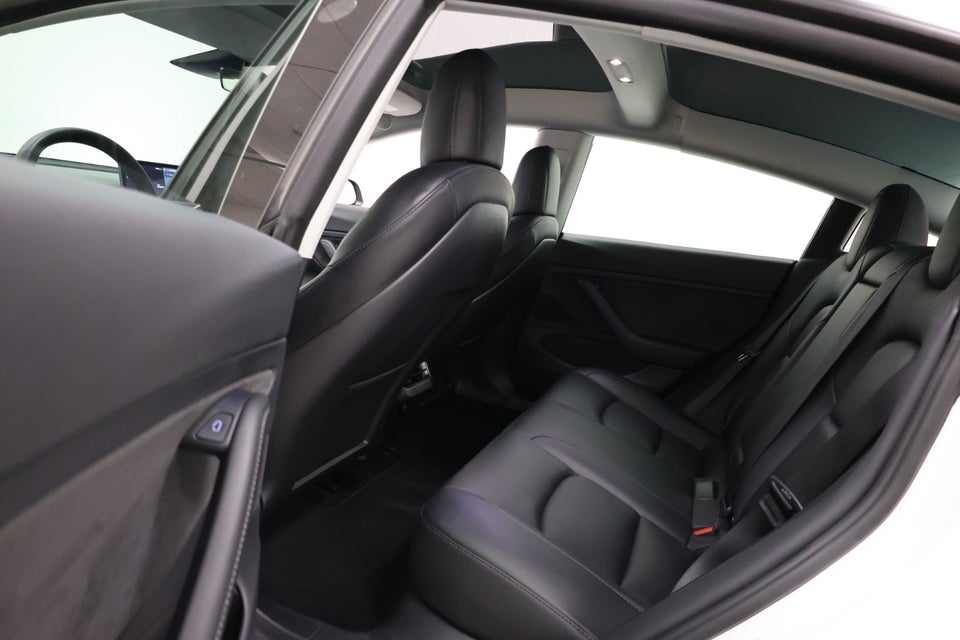 Tesla Model 3 Performance AWD 4d