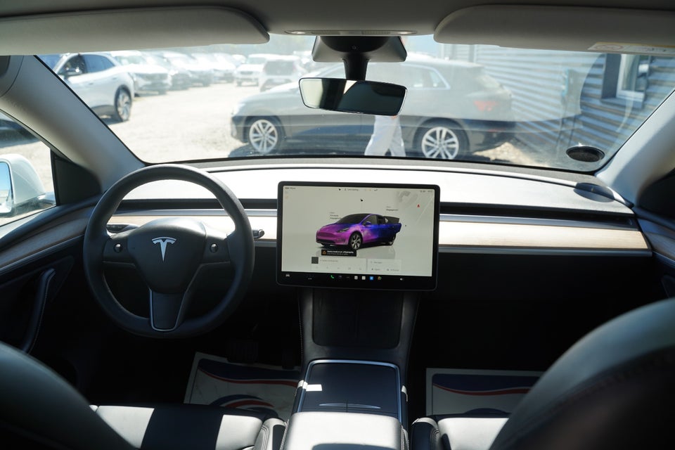 Tesla Model Y Long Range AWD 5d