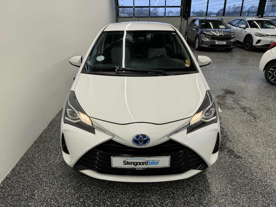 Toyota Yaris 1,5 Hybrid H2 e-CVT Van 5d