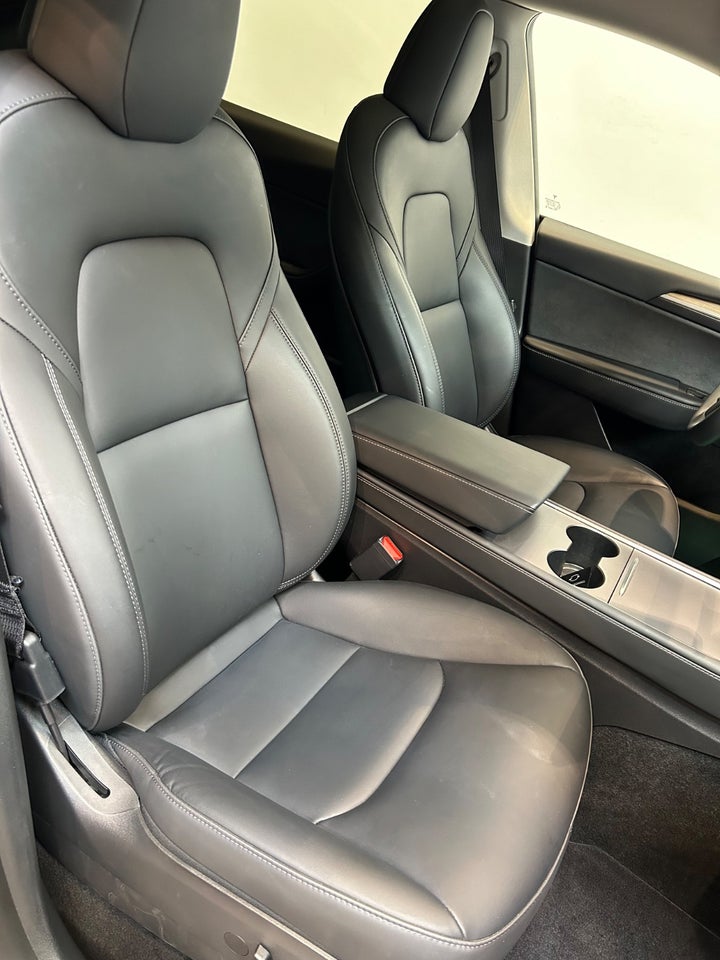 Tesla Model Y Long Range AWD 5d