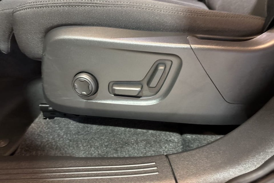 Volvo XC40 P6 ReCharge Plus 5d