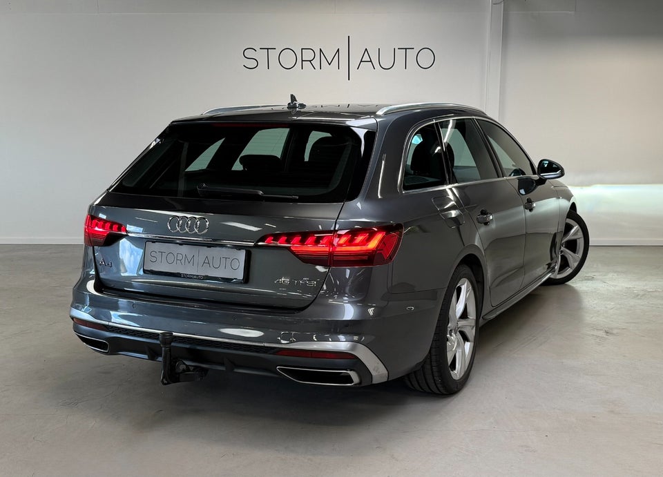 Audi A4 40 TFSi S-line Prestige Tour plus Avant S-tr. 5d