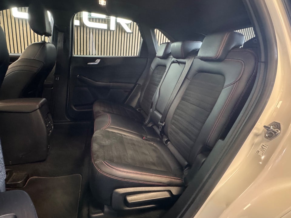 Ford Kuga 2,5 PHEV ST-Line X CVT 5d