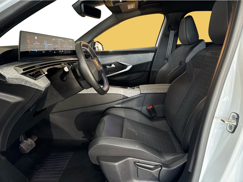 Peugeot e-3008 77 Allure 5d