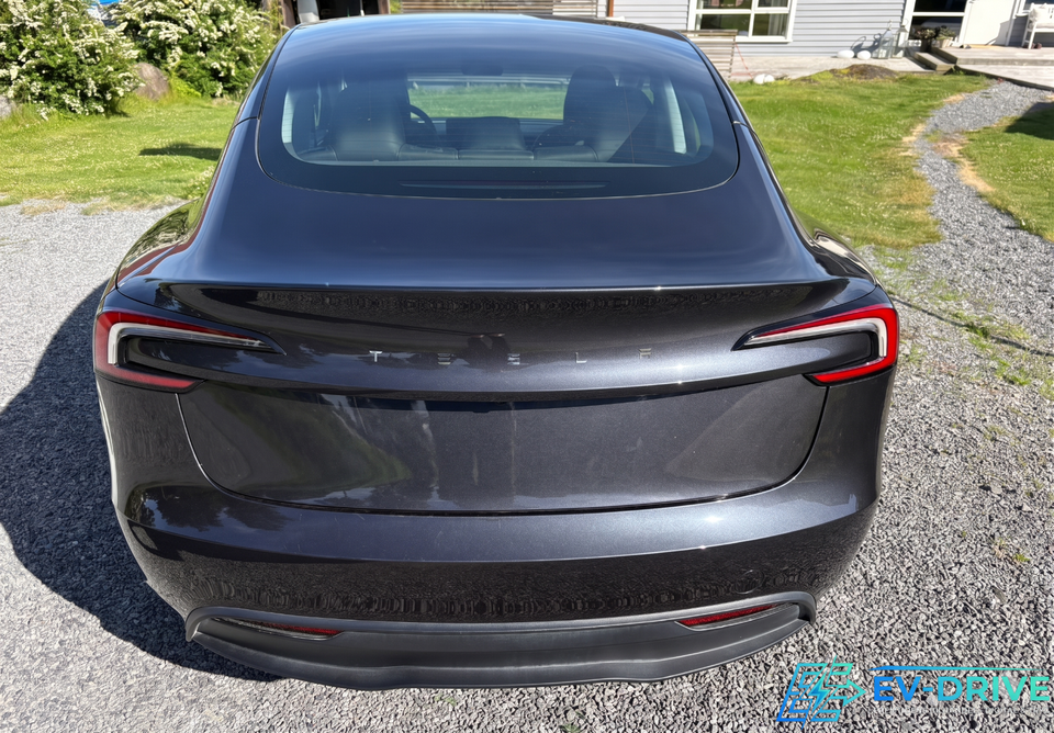 Tesla Model 3 RWD 4d