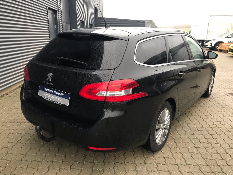 Peugeot 308 1,2 PureTech 130 Infinity SW 5d